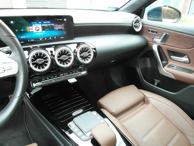 Mercedes A200 AMG Line, super wyposażenie