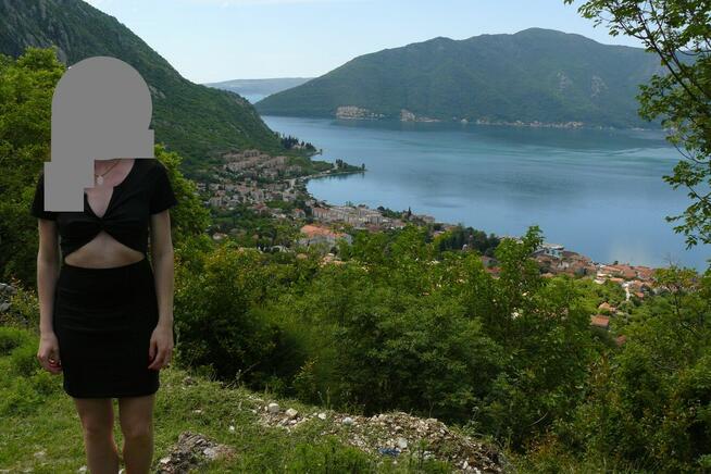Sukienka z odslonietym brzuchem, S 13 zl