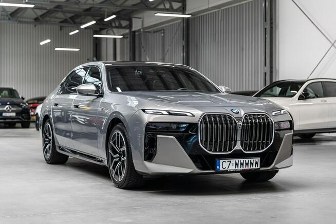 BMW 740 FV 23%. Gwarancja 12.2027. Webasto. Sky Lounge. Bezwypadkowy