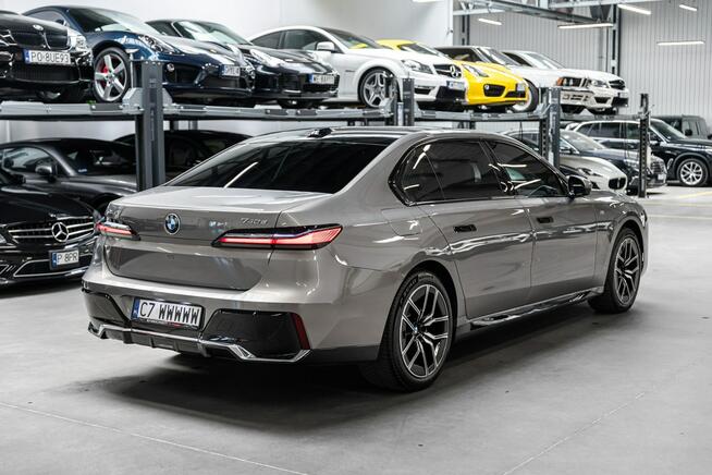 BMW 740 FV 23%. Gwarancja 12.2027. Webasto. Sky Lounge. Bezwypadkowy