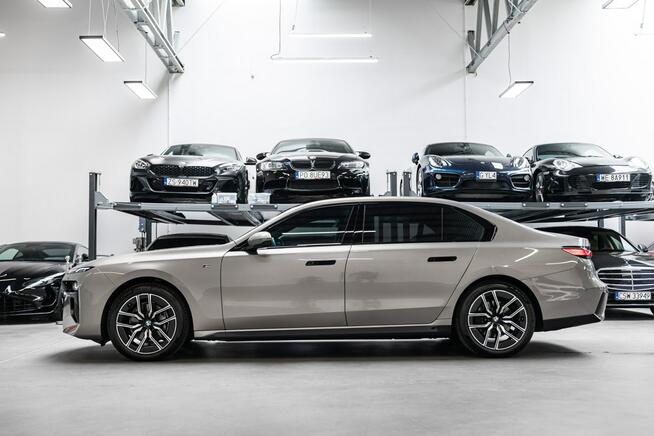 BMW 740 FV 23%. Gwarancja 12.2027. Webasto. Sky Lounge. Bezwypadkowy