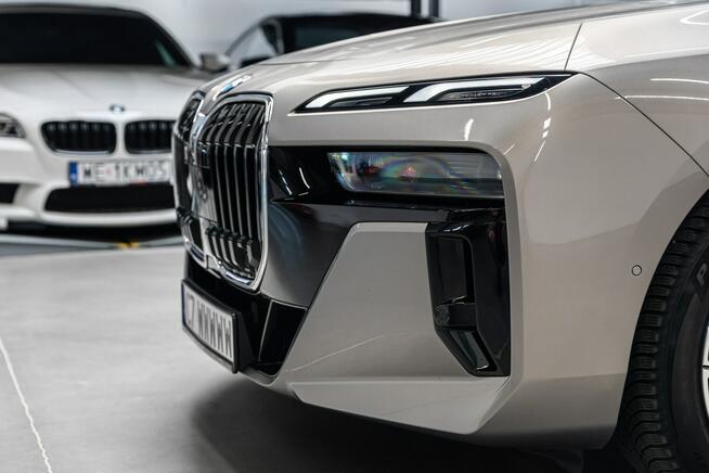 BMW 740 FV 23%. Gwarancja 12.2027. Webasto. Sky Lounge. Bezwypadkowy