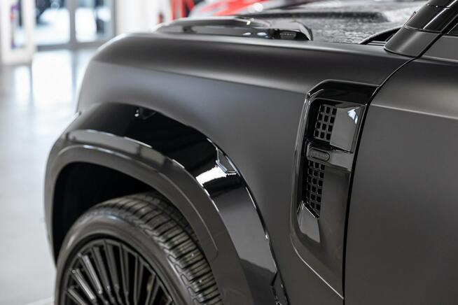 Land Rover Defender 110 5.0 V8 Urban + QuickSilver + Spersonalizowany. Gwarancja do 2030.
