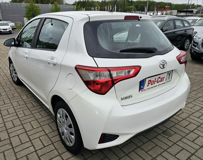 Toyota Yaris Ostrzeganie przed kolizji, kontrola pasa ruchu,nowe opony