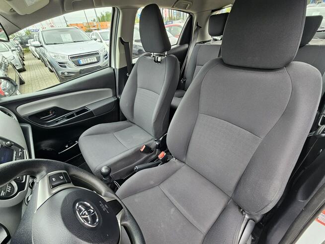 Toyota Yaris Ostrzeganie przed kolizji, kontrola pasa ruchu,nowe opony