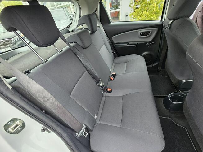 Toyota Yaris Ostrzeganie przed kolizji, kontrola pasa ruchu,nowe opony