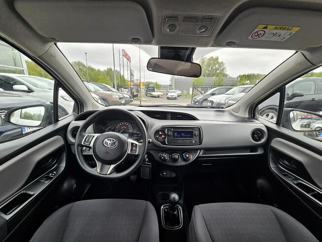 Toyota Yaris Ostrzeganie przed kolizji, kontrola pasa ruchu,nowe opony