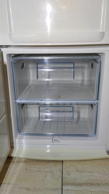 Lodówka Electrolux - wysokość 154 cm/pojemność 269 litrów