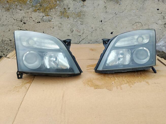 Opel Vectra C lampy przednie