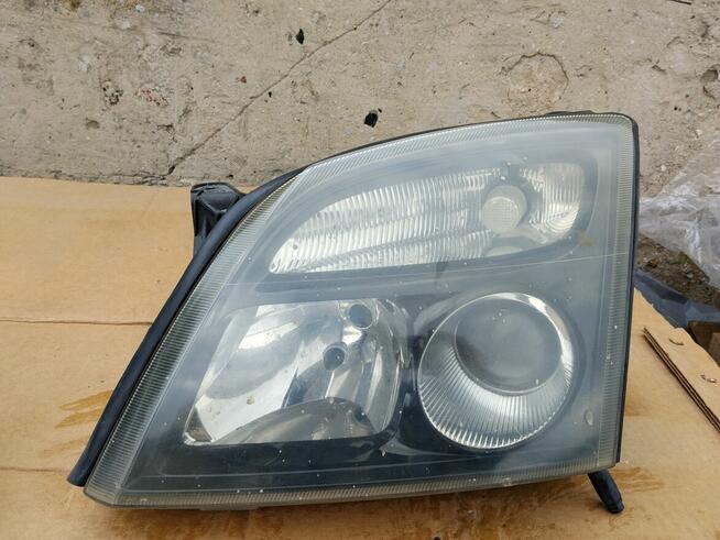 Opel Vectra C lampy przednie