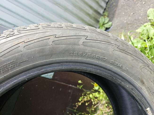 Opony zimowe Goodyear UltraGrip 225/55 R17 Laufenn 225/45