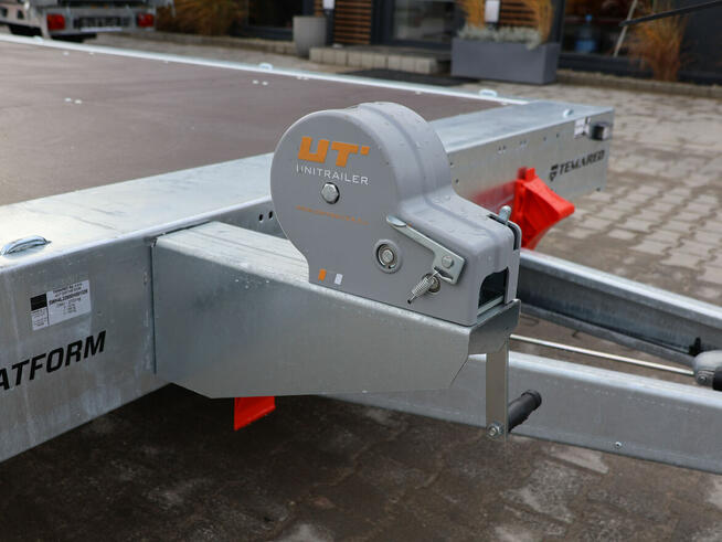 Laweta TEMARED CARPLATFORM 5121 S 2,7T DMC 2700 kg sklejka