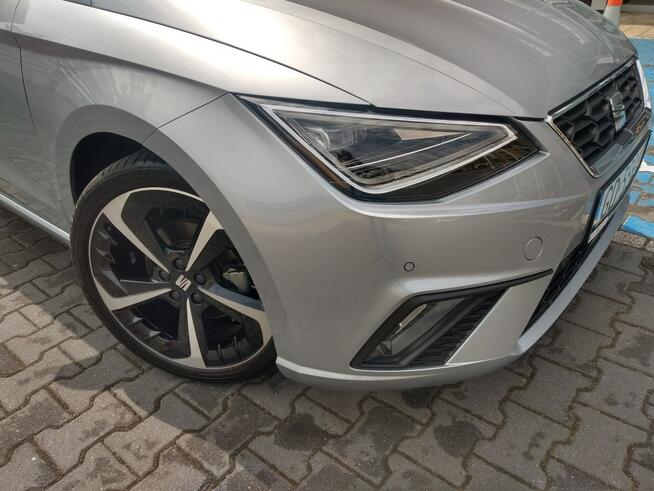 Seat Ibiza 1.0 TSI 115km led kamera cofania cyfrowe zegary full link fv23%