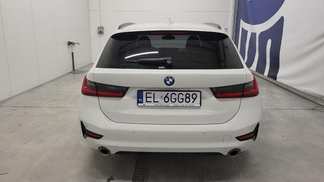 BMW 318 i Sport Line