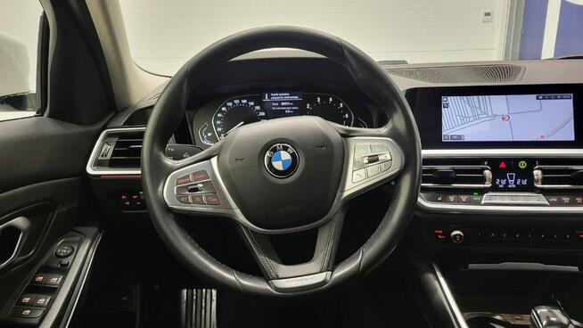BMW 318 i Sport Line