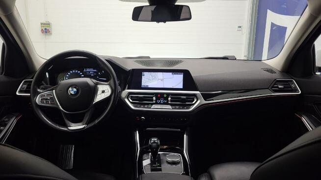BMW 318 i Sport Line