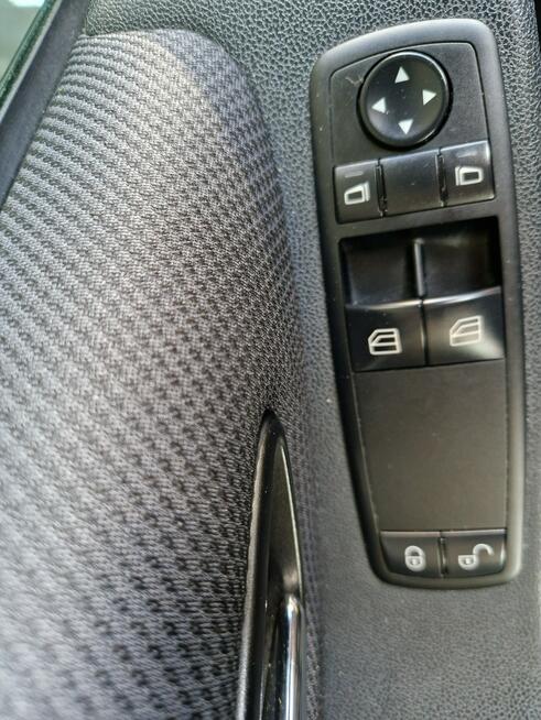 Mercedes B 180 Zobacz opis !!W podanej cenie Roczna Gwarancja !!
