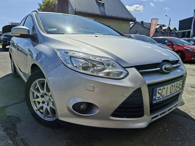 Ford Focus Klimatyzacja, Podgrzewana szyba czołowa, 2 kpl. kół, Bi-Xenon