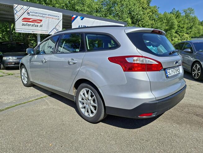 Ford Focus Klimatyzacja, Podgrzewana szyba czołowa, 2 kpl. kół, Bi-Xenon