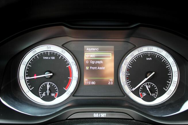 Škoda Karoq Style SalonPL FV23% Navi Kamera LED Tempomat Android Auto