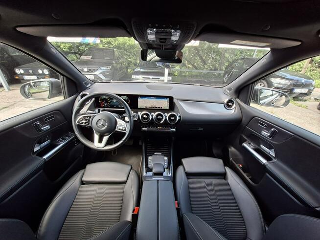Mercedes B 250 4Matic, Klimatronic, Virt. Cockpit, Burmester, Podgrz fotele, CarPlay