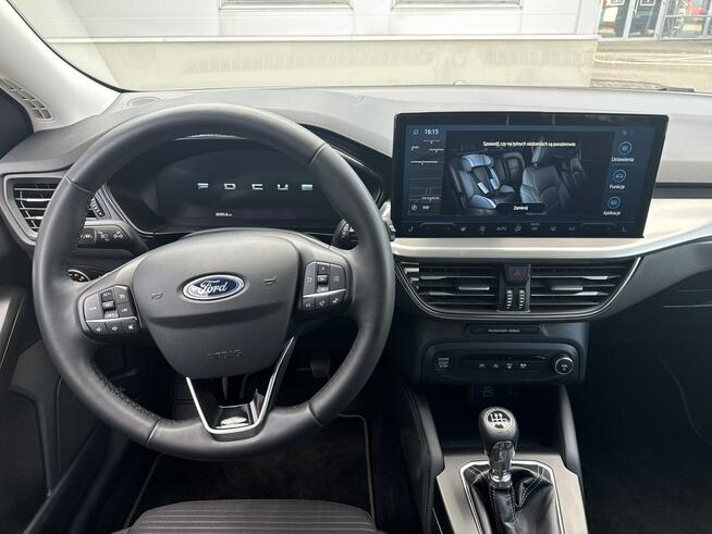 Ford Focus Titanium X 1.0 EcoBoost mHEV 125 KM