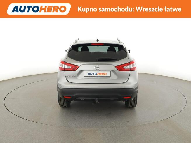Nissan Qashqai N-Connecta Panorama Nawigacja Tempomat Grzane Fotele Asystenci Kamera