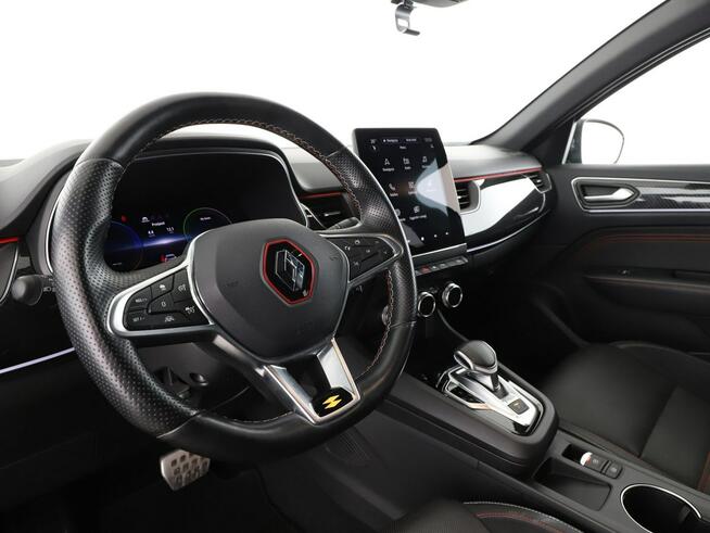 Renault Arkana HEV skóra full LED navi virtual cocpit grzane fotele kamera i czujniki