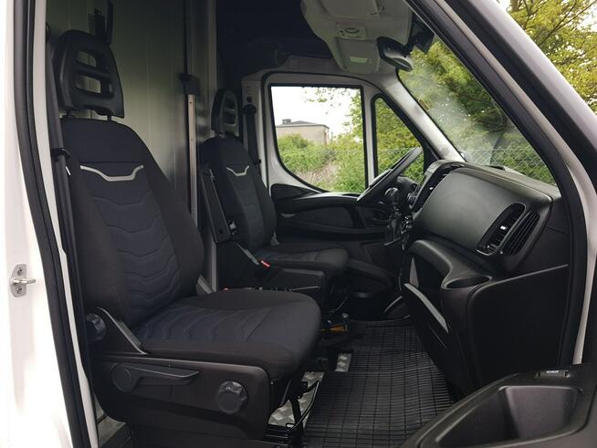 Iveco Daily KONTENER NISKOPODŁOGOWY 4,44x2,23x2,42 SKLEP BAR FOODTRUCK KAMPER AC