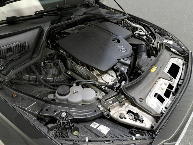 Mercedes E 220
