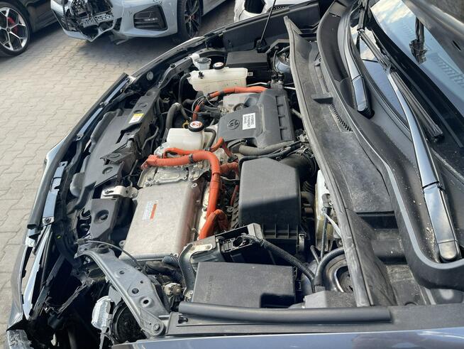 Toyota RAV-4 Executive Hybryda 4x4 Skóra Kamera Podgrzewanie 197KM