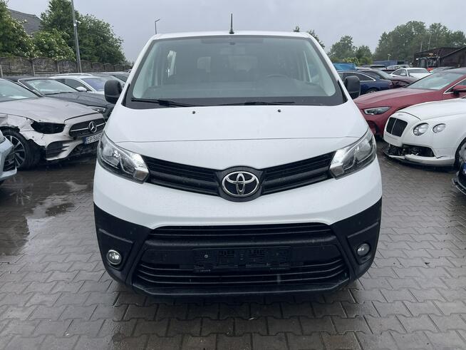 Toyota Proace Verso Long 9 osobowy Hak Nawiewy z tyłu Android