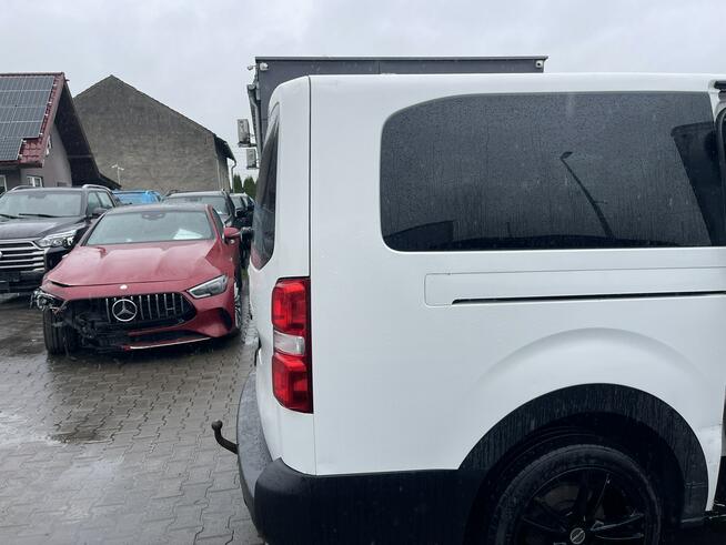 Toyota Proace Verso Long 9 osobowy Hak Nawiewy z tyłu Android