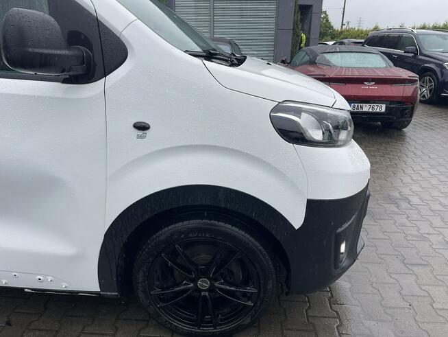 Toyota Proace Verso Long 9 osobowy Hak Nawiewy z tyłu Android