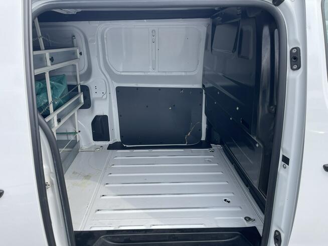 Opel Vivaro Blaszak Klimatyzacja Czujniki park. Zabudowa