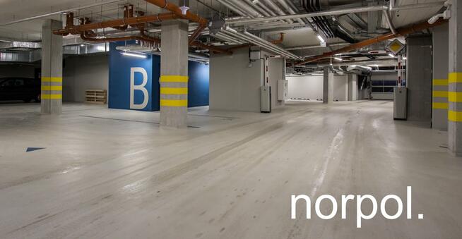 Angel Stradom, parking, Stradomska