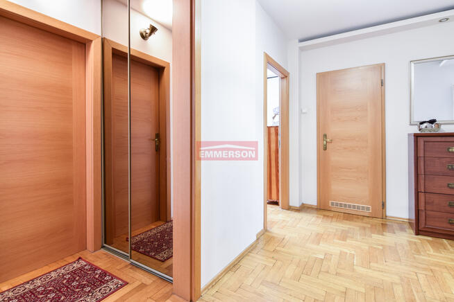 4 pokoje - loggia, piwnica, garaż