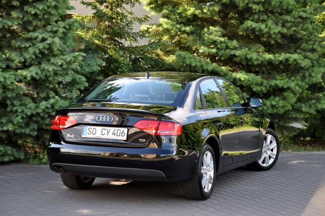 Audi A4 2.0TDI(143KM)*Bi-Xenon*Led*Navi*Welur*Parktronik*I Wł*Alu17"ASO