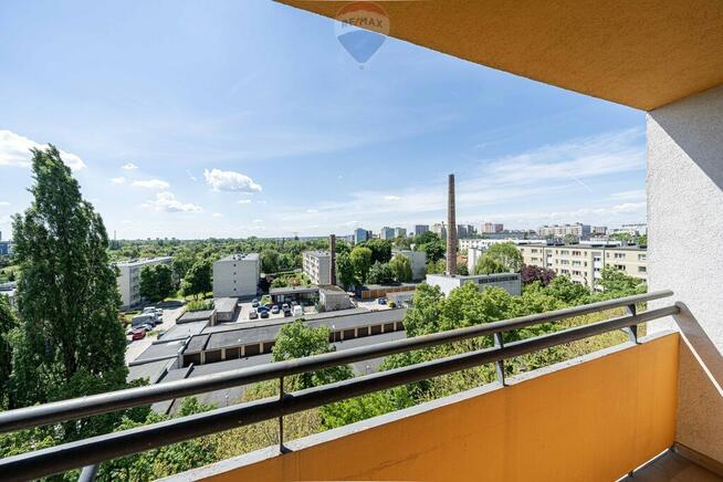 Trzy pokoje winda balkon Łazarz
