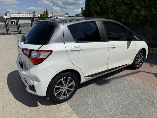 Toyota Yaris Y 20