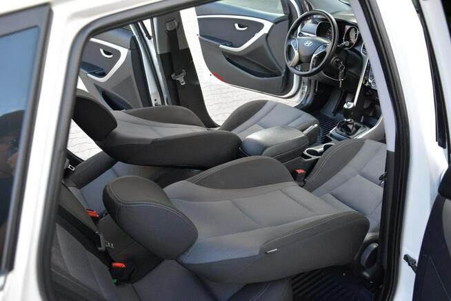 Hyundai i30 Lift Navi Kamera Klimatronic Ledy 2XParktronic I wlasc. ASO Alu16"