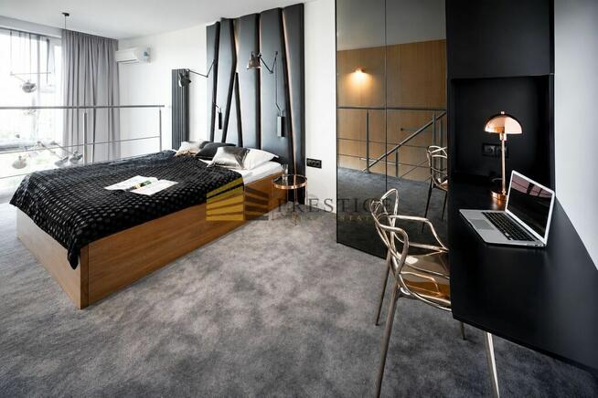 Stylowy Loft z Balkonem | Siłownia & Fitness