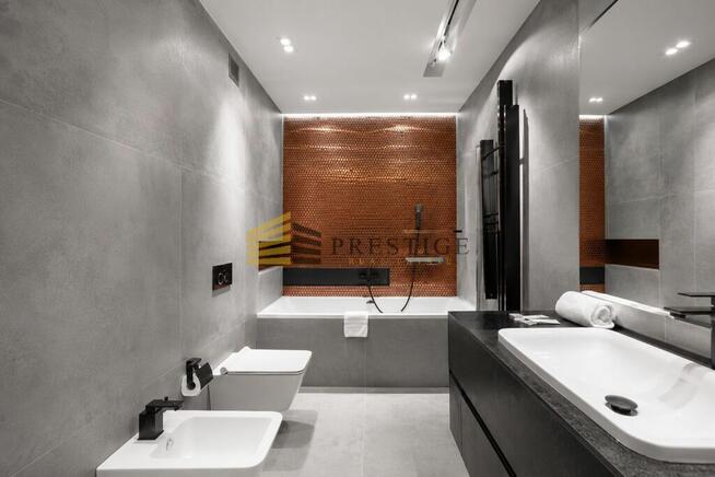Stylowy Loft z Balkonem | Siłownia & Fitness