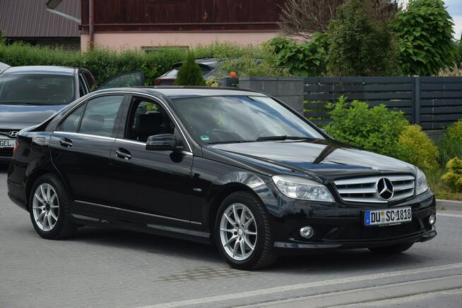 Mercedes C 180 1.6B Kompresor AMG Navi Xenon PDC Serwis 147 TYS KM Sprowadzony