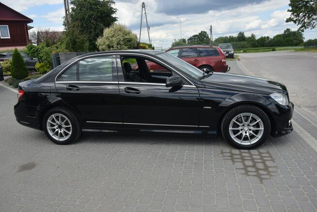 Mercedes C 180 1.6B Kompresor AMG Navi Xenon PDC Serwis 147 TYS KM Sprowadzony