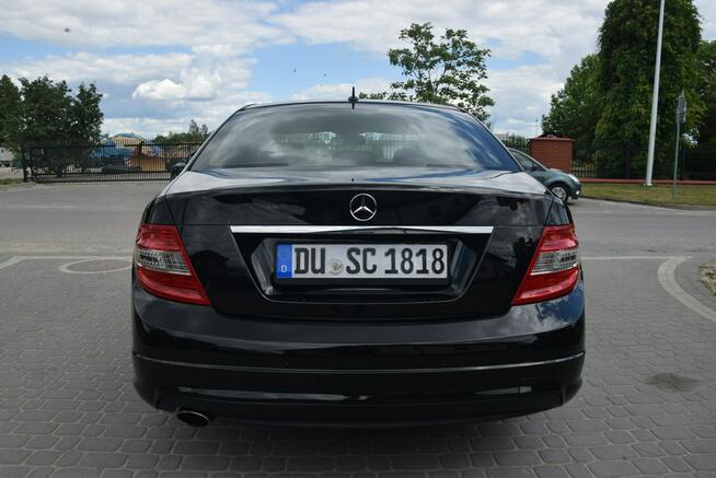 Mercedes C 180 1.6B Kompresor AMG Navi Xenon PDC Serwis 147 TYS KM Sprowadzony