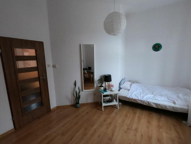 BEZPOŚREDNIO wynajmę dwupokojowe mieszkanie Kraków CENTRUM