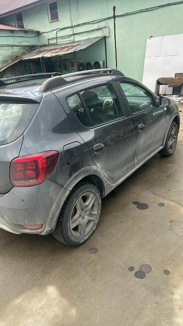 Syndyk sprzeda samochód osobowt Dacia Sandero