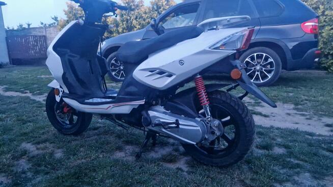 Sprzedam skuter 50cc 2t bez papierów