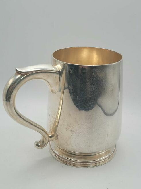 Elegancki antyczny srebrowany kufel / tankard